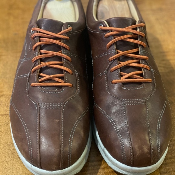 FootJoy Versaluxe - Picture 2 of 4